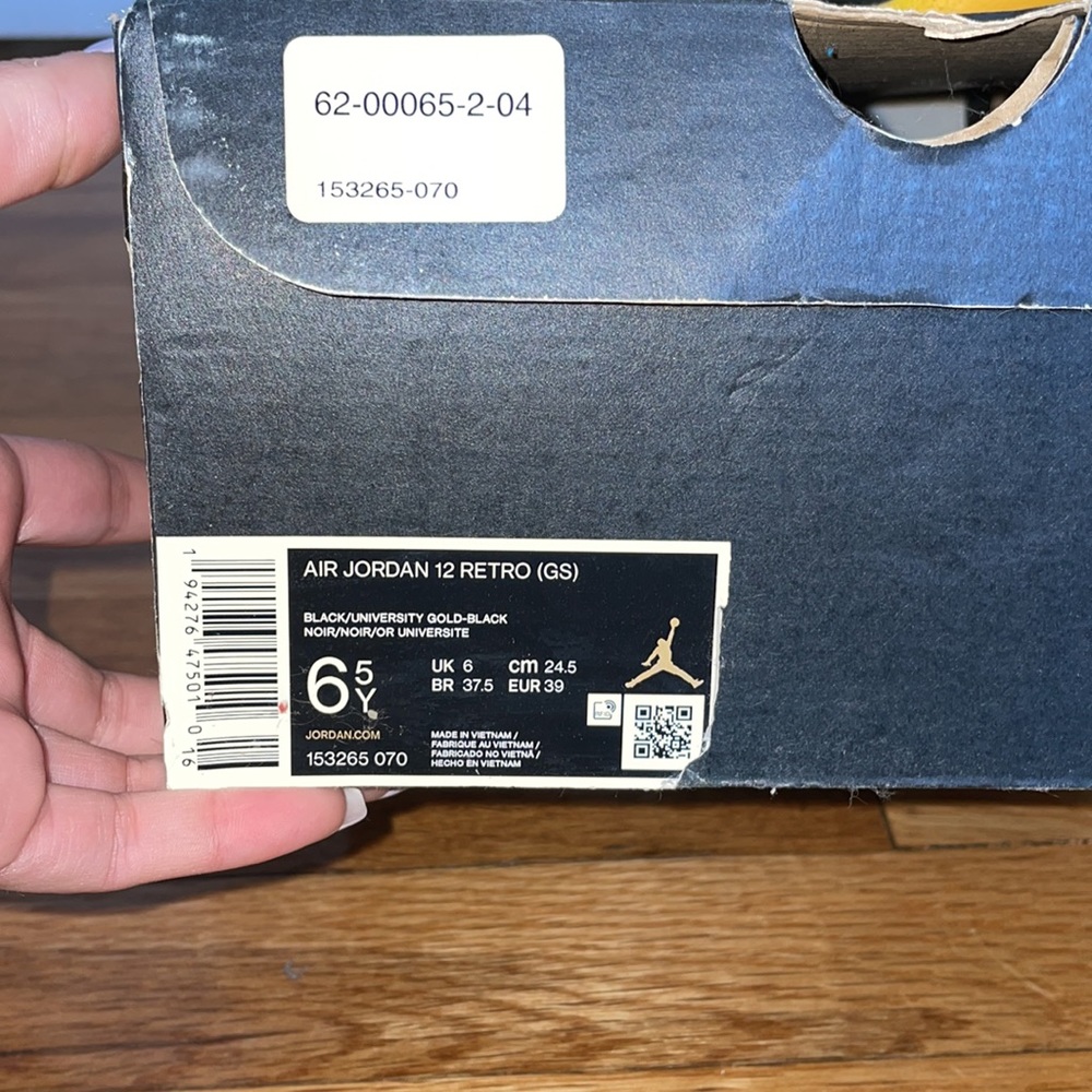 Jordan Retro 12 Reverse Taxis - Picture 6 of 6